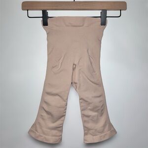 SKIMS Sculpting Short Above The Knee With Open Gusset in Clay